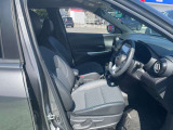 適度なホールド感と快適な座り心地の運転席シートまわり!