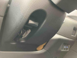 チルトハンドルで運転する人にハンドルの高さが調整出来ます。