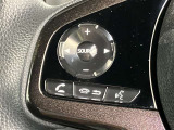 ナビゲーションに視線を移さず、ハンドルから手を離さず、運転に集中したまま手元でオーディオ操作できます♪