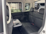 後席の膝元の広さは必見です!!是非、現車で確認して下さい☆