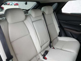 当社下取りワンオーナー車につき、ご安心頂ける一台です♪ナビやETC、ドライブレコーダーなど装備充実の一台です!安心のディーラー保証付きです♪