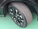225/55R18タイヤはブリジストン製の新品タイヤに4本共交換済みです!