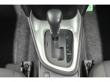 全車ロングラン保証付き!1年間、走行距離無制限で約60項目、5000部品が対象となります。さらに有料で最大3年まで期間を延長することもできます。