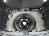 スペアタイヤ付きです!車に常時装備することで、もしもの時の備えとしてすごく安心です♪