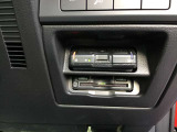 ETCが装着されています。再セットアップ後高速道路の料金所をノンストップで通過できて大変便利です。