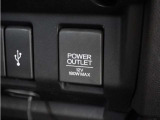 ◆アクセサリーソケット◆ドラレコの電源やスマートフォンの充電等に使用できる便利な電源ソケット!使いやすい場所に装備されています。