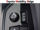 駐車時に便利なスマ-トキ-連動オ-ト格納式ドアミラーを装備しています。施錠すると自動的にドアミラーを格納する便利な機能です!