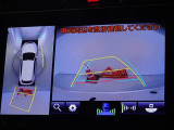 バックガイドモニターを装備しています、車庫入れもラクラクです。パノラミックビューモニターを搭載しています、上からの画像も表示されます。