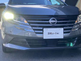配光特性に優れ路肩まで明るく照らすLEDライトを採用、対向車への眩惑を防ぐマニュアルレベライザーも完備!