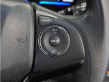 ◆クルーズコントロール◆ステアリングの右側には高速道路で威力を発揮するオートクルーズの操作スイッチががついています。手元で操作ができるので、安全に運転できます!