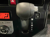 リーズナブル料金で、納車後から切れ目なく一般保証が延長される人気のオプションとなります。初登録月から3年又は累計走行距離6万キロ経過後から5年10万キロまで一般保証に準じて保証いたします。