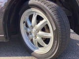 純正15インチアルミホイールでスタイルバッチリ!165/55R15タイヤです