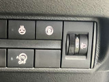 【ステアリングヒーター】スイッチONで冷えた手も温まるので、冬の運転にうれしい快適装備です★