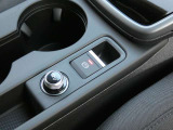 ■Audiでは独自の基準をクリアした車だけをAudi認定中古車として認めています。条件を満たした車だけが、認定資格を持つテクニシャンの手による100項目にも及ぶ点検・整備を受け、お客様のもとへ届けられます。