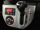 【オートエアコン】車内の温度を設定した温度に保ってくれるオートエアコン☆急な温度変化が避けられるので赤ちゃんや小さなお子様が同乗時も安心です♪