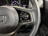 Hondaセンシングの機能のひとつ、アダプティブクルーズコントロール付!アクセルから足を離しても設定したスピードと前車との車間を保ち走行してくれます!車線維持もアシスト☆高速道路で疲労軽減ですね☆