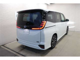 安心のトヨタの中古車は、ご購入後も安心のトヨタロングラン保証付き。別途有償にて選べる延長保証(+1年、+2年)もお選び頂けます。