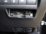 ETC車載器付きです。高速道路の料金所もスムーズに通過できます。
