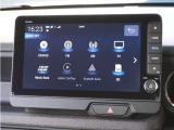 【スマートフォン連携】AppleCarPlay・AndroidAutoでスマホ連携が可能。対応するアプリをディスプレイで操作できます。