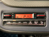 オートエアコンで車内を快適な温度にコントロール★