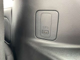 後席用にUSB充電ポートも装備されております。