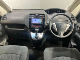 運転席からの視界が左右に広く隅々まではっきりと見渡せます。車の前端も把握しやすく安心して運転できます!