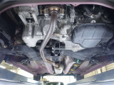 フロント下廻りもキズが少なく、良好な状態となっております。