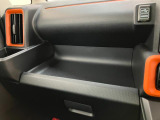 お客様にぴったりなおクルマをお選びいただけますように様々な展示車をご用意致しております!ダイハツの軽自動車だけではなく、他メーカー車やコンパクトカー・ミニバンなども数多く取り揃えております!