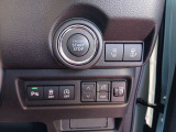 運転席車内からでも後部両側パワースライドドアの開閉もできるので便利♪