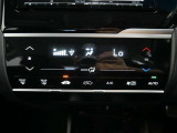 「オートエアコン」が付いています。1年中快適な室内を提供!車内温度を設定すると、風量を自動で調節してくれます。