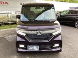 お客様に安全で快適なカーライフをお送りいただくために、中古車にも高いレベルの品質基準を設け、その基準に従って、全ての中古車について納車前整備を実施しています。