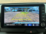 バックカメラ付きなので駐車時も安心!