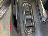 認定中古車フェア期間中はお買い得な特典をご用意しております。ご検討中のお客様はぜひ当店スタッフまでお問い合わせ下さい。