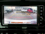 バックモニター付きですので、日常の駐車はもちろん、人や障害物などを映像で確認できるので安心です!(補助装置になりますので、目視でもご確認ください)
