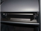 助手席前グローブBOX