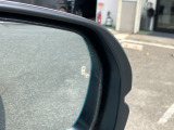 ブラインドスポットインフォメーション搭載☆斜め後ろからの車両接近を知らせ、車線変更などをスムーズに♪