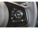 安全運転支援システムHonda SENSINGを搭載。衝突軽減ブレーキや、誤発進抑制機能、アダプティブクルーズコントロール、車線維持など複数の先進技術で安心・快適なドライブをサポートします。