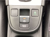最新の電子制御パーキングブレーキ装備!ブレーキホールド機能も装備していますので渋滞時の疲れが軽減されますよ!