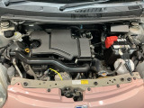 エンジンルームとてもきれいです。エンジンの調子も好調ですよ!
