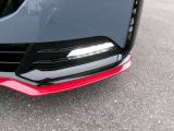NISMO専用LEDフォグランプ。鮮やかな白光色で明るく照らします。