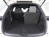 【シートアレンジ】多彩なシートアレンジができるので人を乗せたり荷物を載せたり自由自在。アナタ好みのシートアレンジをお楽しみ下さい。