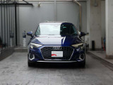 ■アウディプレセンスフロント■約10km/h 〜 250km/hでクルマを検知。前走車に接近し過ぎた場合ドライバーに警告を発し、状況に応じて自動的にフルブレーキを作動させ、衝突を軽減、または衝突回避を行います。