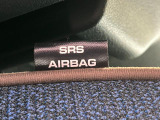 品質には自信があります!ハッピーの品質・キレイなお車をお届けさせていただきたい!そんな気持ちでキレイに仕上げております。フロアマットなどの清掃はもちろん、シート下なども徹底的に清掃しております。