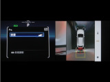コーナーセンサーを装備。障害物までの距離に応じて警告音を変えてお知らせ。縦列駐車時や駐車場・車庫等での取り回しをサポートします。詳細は販売店スタッフまでお尋ね下さい。
