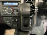 安全・安心な走行のために、納車前にダイハツのクルマを知り尽くしたエキスパートが基本性能に関わる機能や状態を徹底的に点検。消耗部品の交換など法定12ヶ月点検相当の点検・整備を実施しております。