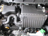 アイドリングストップ機能がついているので、停車時にエンジンを止めて燃料消費を抑えます