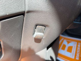 毎日過ごす運転席は要チェック。シートのへたり・擦れ、視界のイメージまで伝わる重要ポイント。