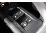 現在お乗りのお車、国産車・輸入車問わず下取りはもちろん可能です。増車やお乗り換えをご検討のお客様は是非、一度当店の認定中古車担当スタッフまでご相談くださいませ。