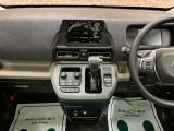 ■POINT■車のことがよくわからない...そんな方でも大丈夫です!知識豊富なスタッフが丁寧に説明させていただきます。