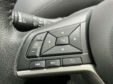 ステアリングスイッチです。ナビのオーディオコントロールが手元で行えます